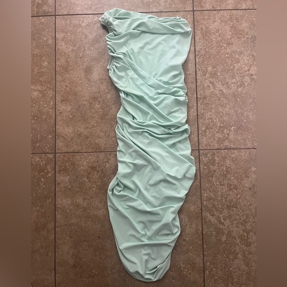 NWOT Norma Kamali Diana Asymmetric Ruched Gown XS Seafoam - Picture 5 of 8